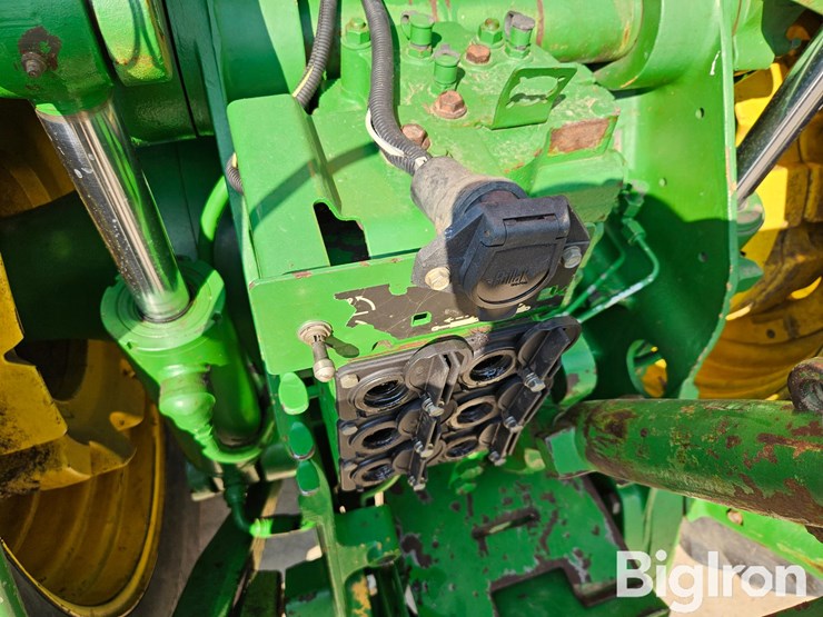 1999-john-deere-8300-image-11