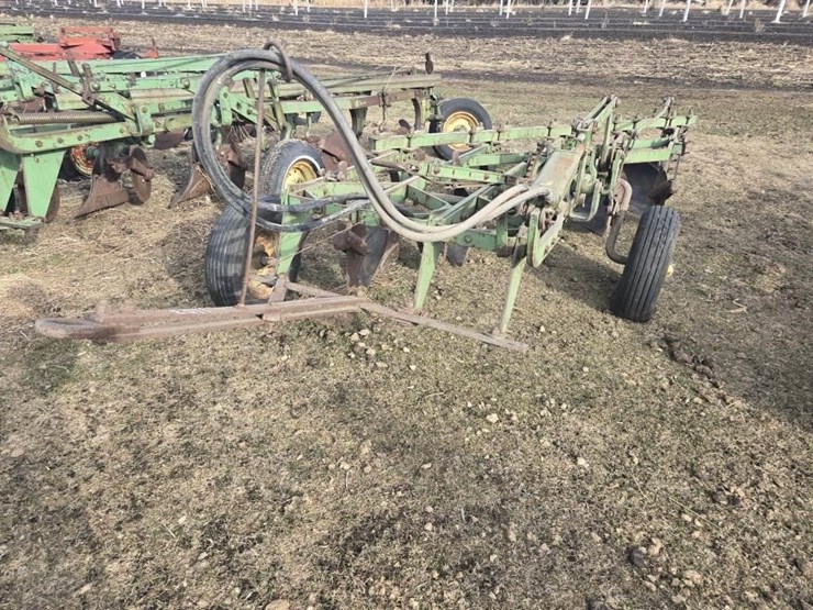 john-deere-5-image-2