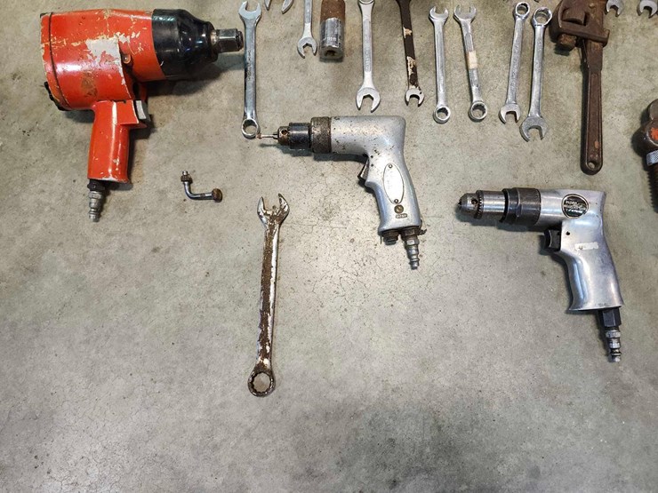 assortment-of-tools-image-2
