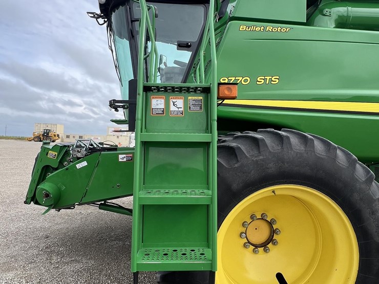 2008-john-deere-9770-sts-image-35