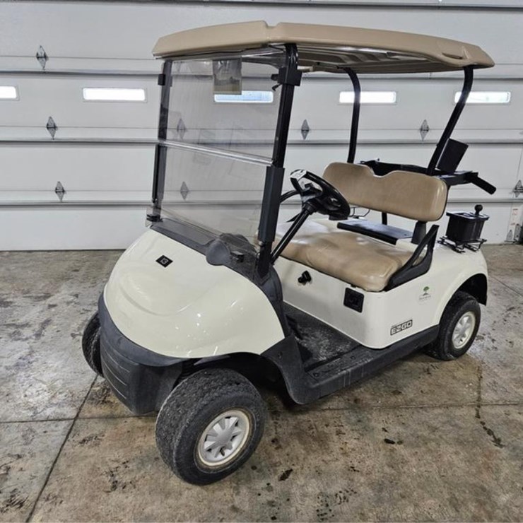 #373 • 2015 EZ Go RXV Golf Cart