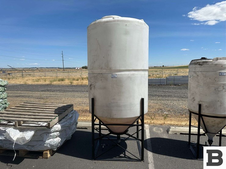 ace-roto-mold-350-gallon-vertical-tank-image-2