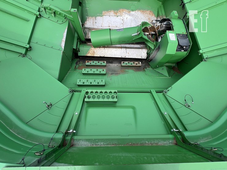 2008-john-deere-9770-sts-image-49