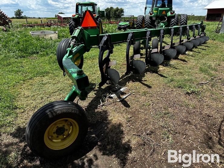 john-deere-3710-image-6