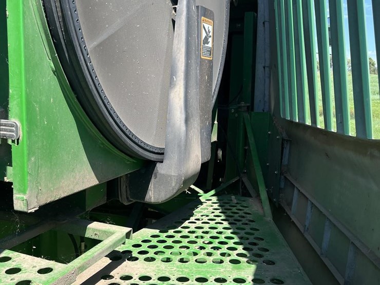 2001-john-deere-9650-sts-image-19