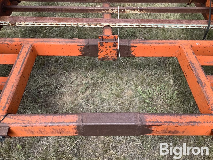 new-holland-s/a-windrower-trailer-image-18
