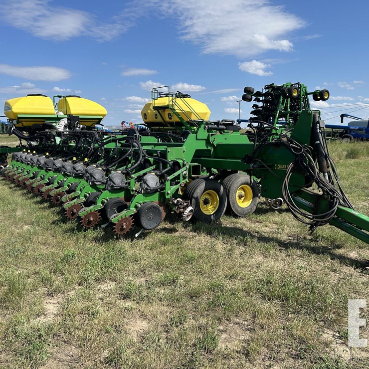 2009 JOHN DEERE DB80