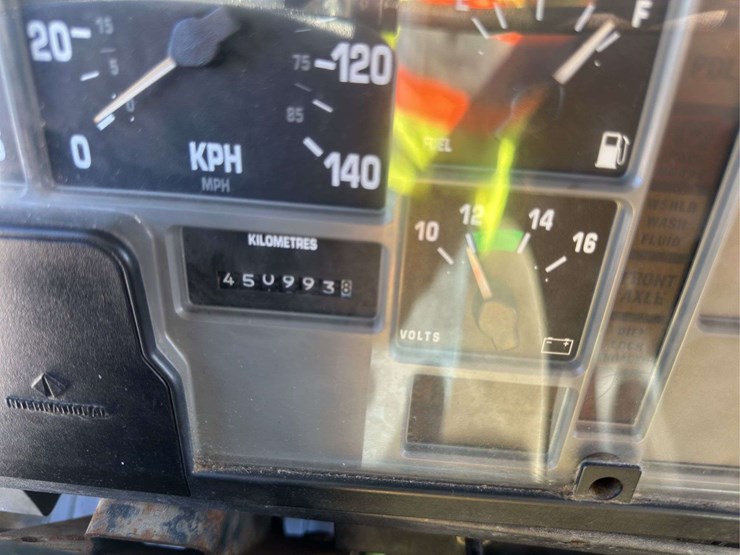 2000-international-4900-image-25