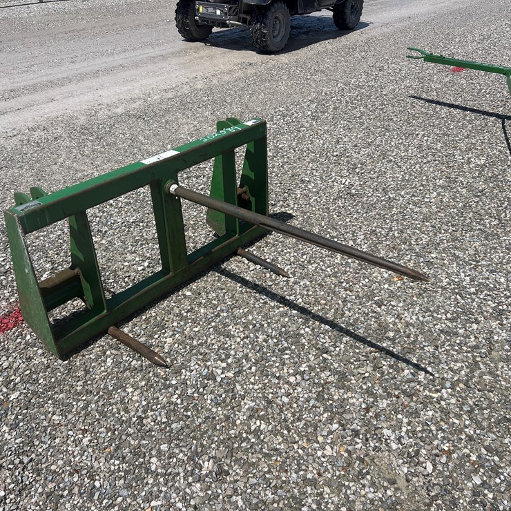 #202589 • John Deere Bale Spike