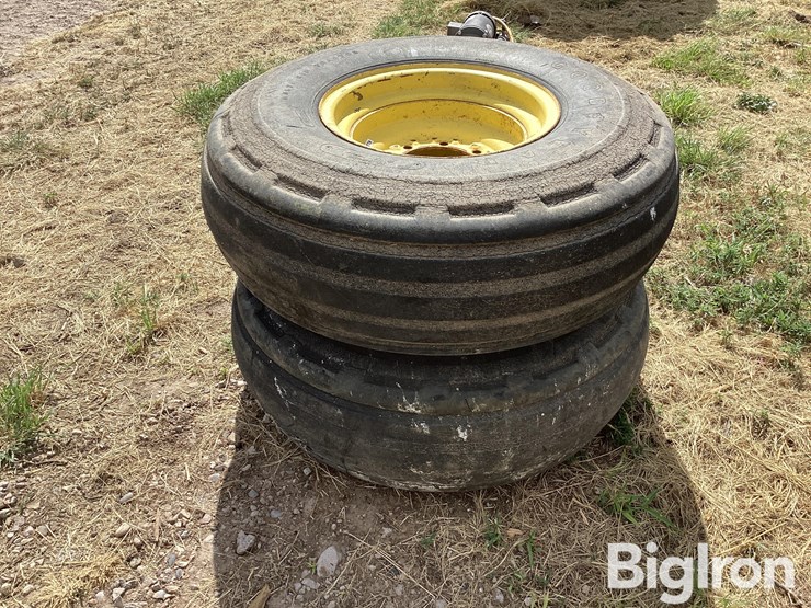 john-deere-16-image-8