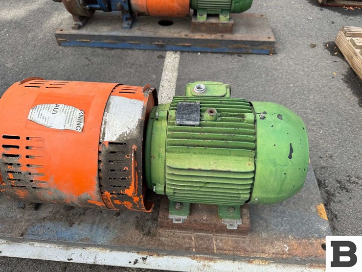 water-pump-with-motor-image-8