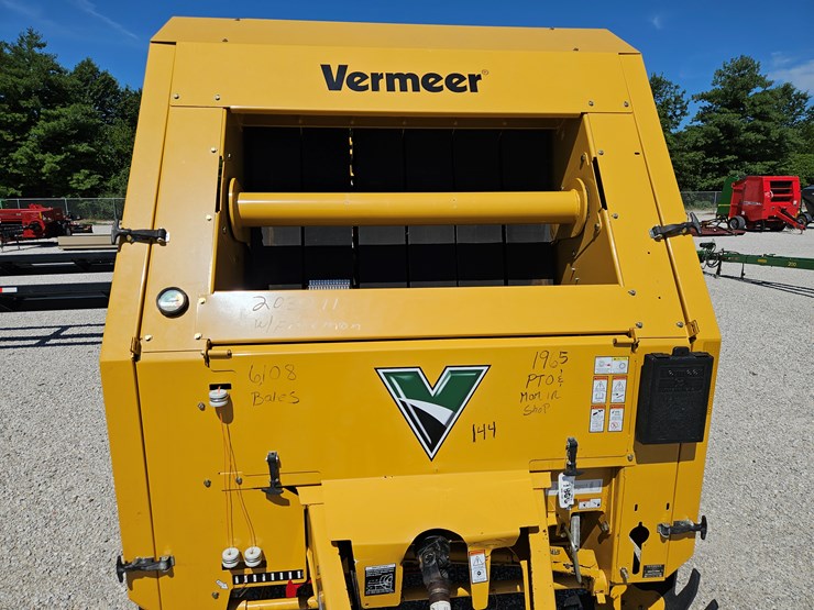 2012-vermeer-504n-image-3