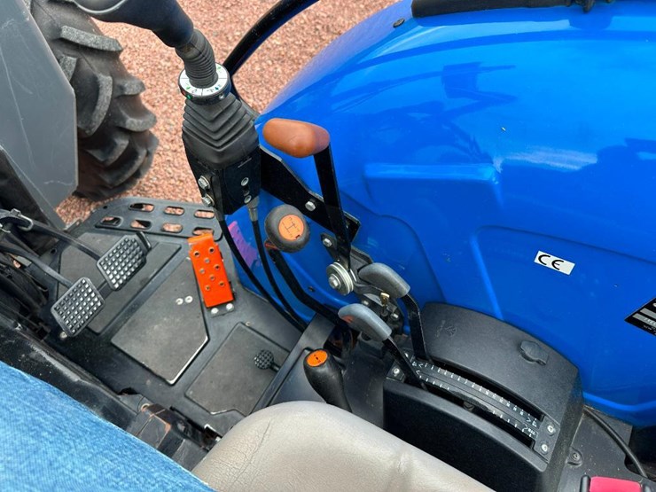 2002-new-holland-tn65-image-54