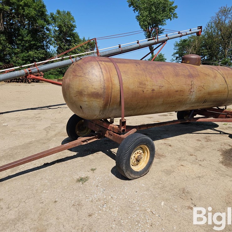 1000-Gallon Portable Propane Storage Tank