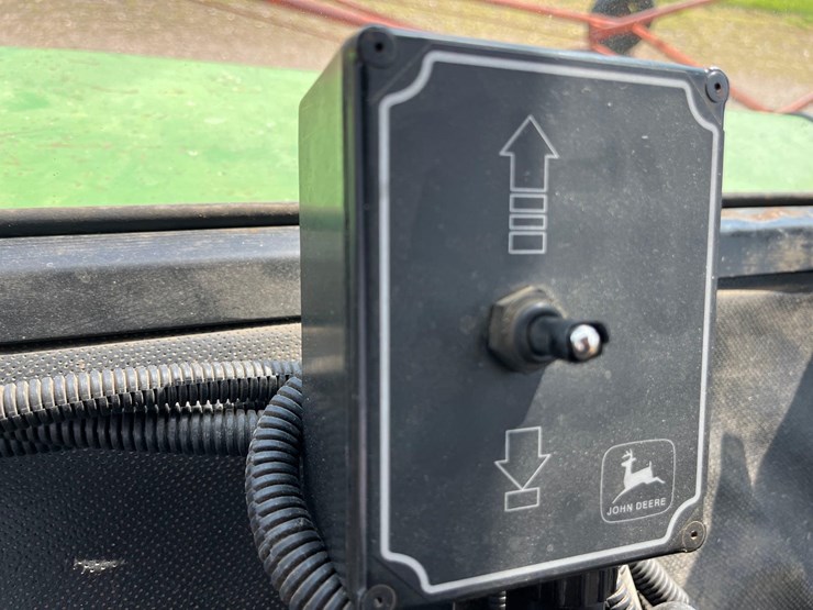 1997-john-deere-556-image-26