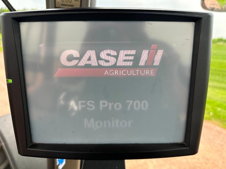 2017-case-ih-magnum-250-image-61