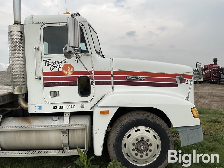 1991-freightliner-fld120-image-16