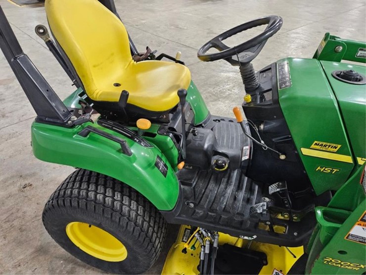 john-deere-2305-image-42