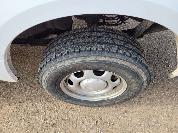 2018-ford-f150-xl-image-19