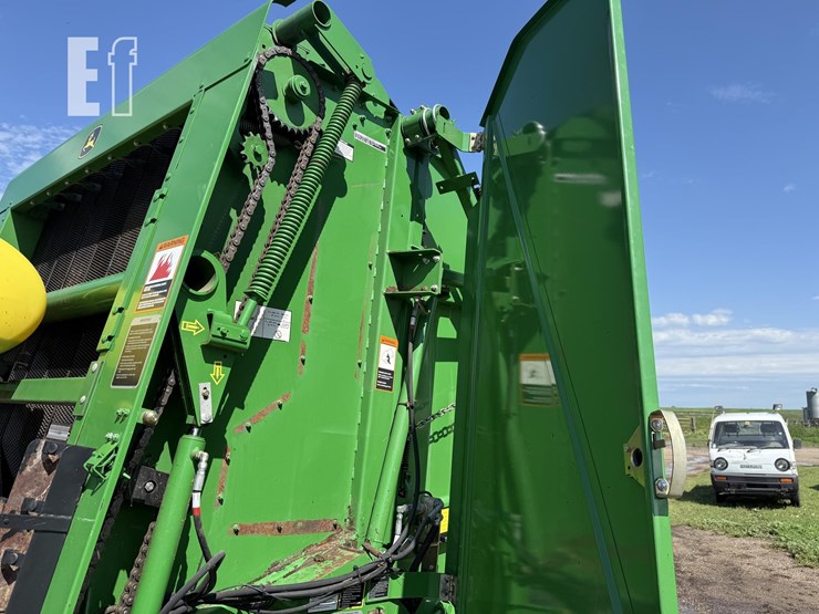 john-deere-568-image-12