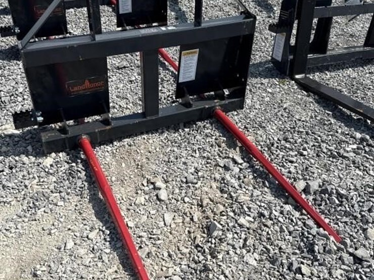land-honor-skid-steer-bale-spear-image-1