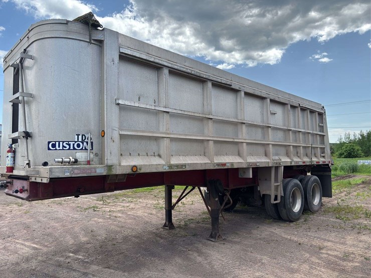 1990-custom-trailer-image-1