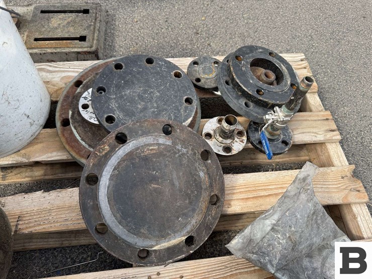 misc.-threaded-valves,-pipes-and-connectors-image-6