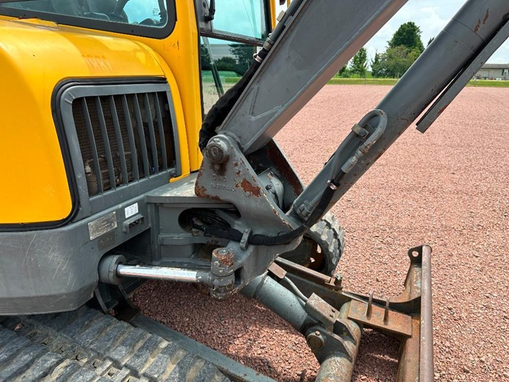 volvo-ecr58-image-32
