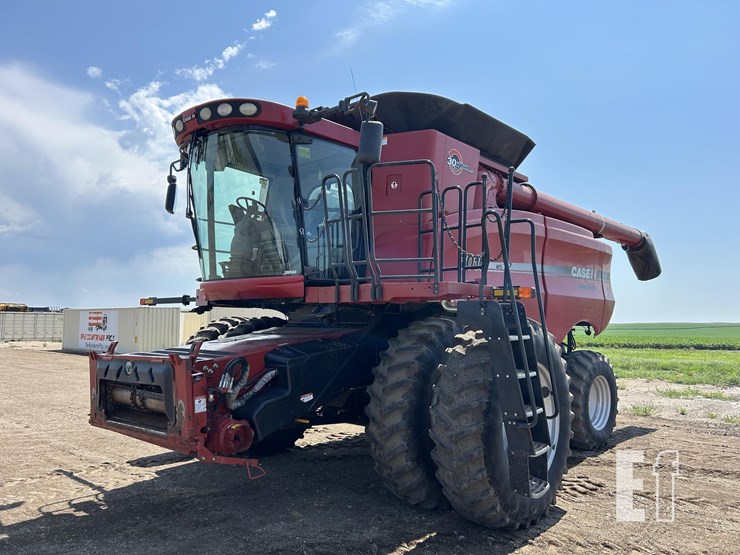 2007-case-ih-7010-image-1