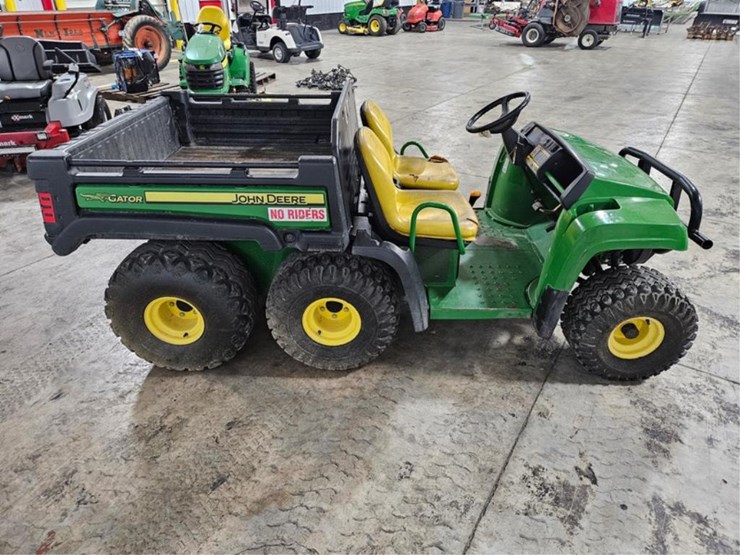 2014-john-deere-gator-image-6
