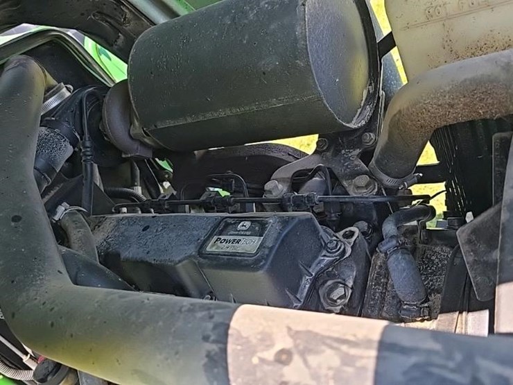2005-john-deere-5320-image-43