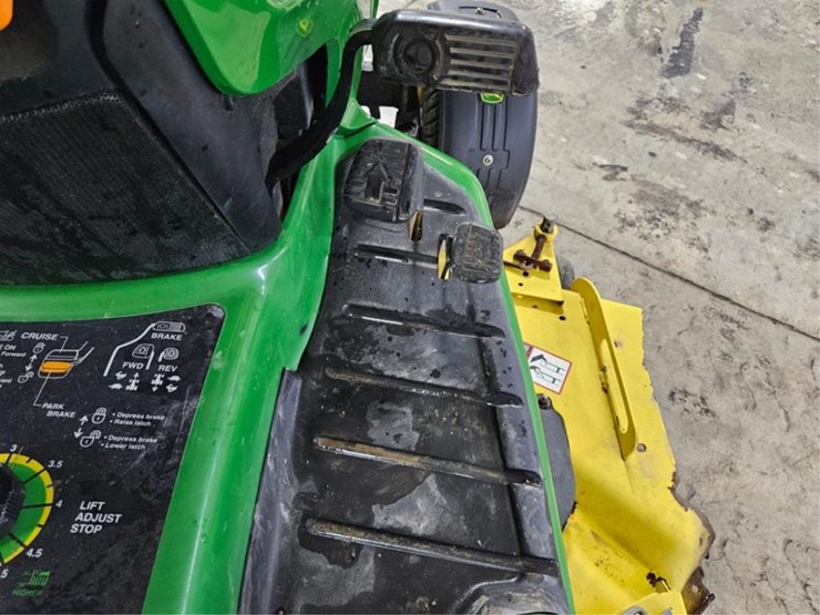 john-deere-x485-image-25