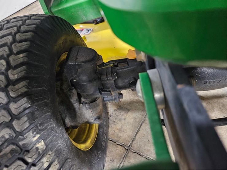 john-deere-2305-image-47