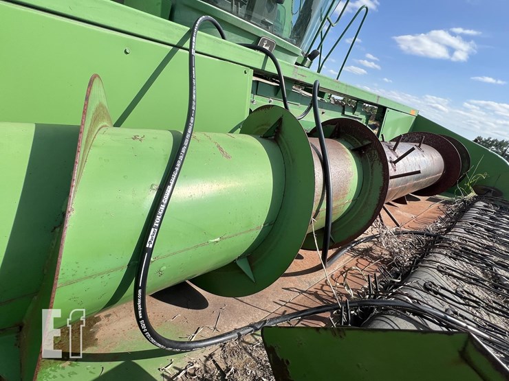 john-deere-212-image-6