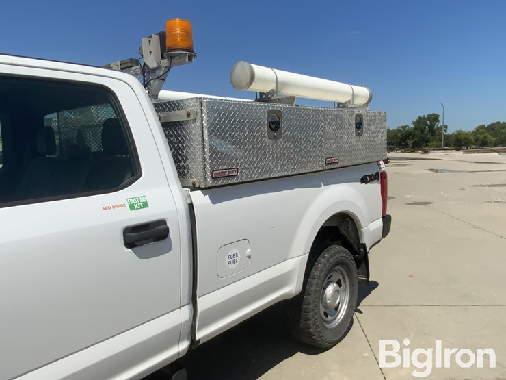 2017-ford-f350-xl-image-17