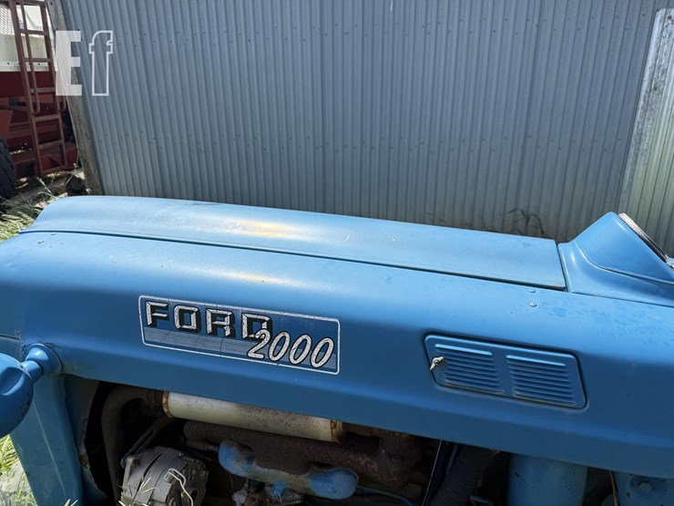 ford-2000-image-15