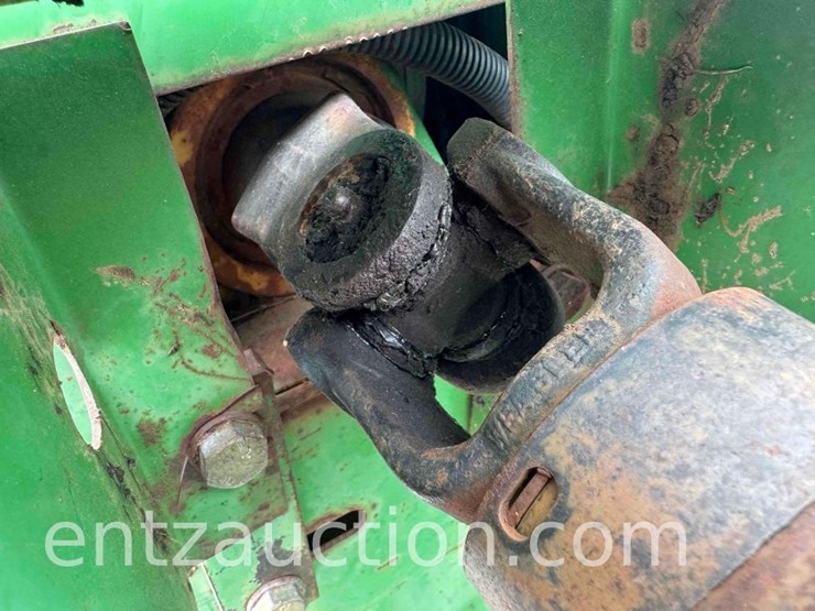john-deere-160a-image-10