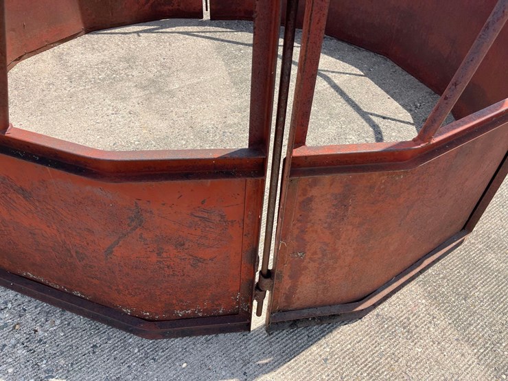 bale-feeders-image-4