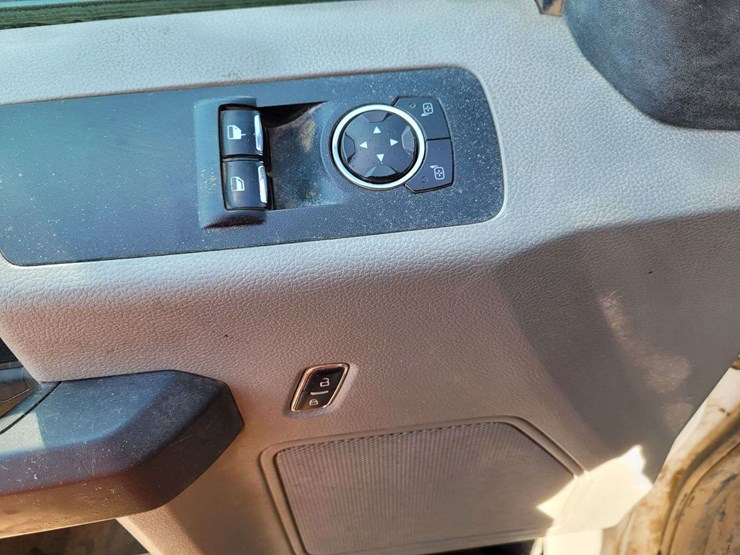 2017-ford-f150-image-7