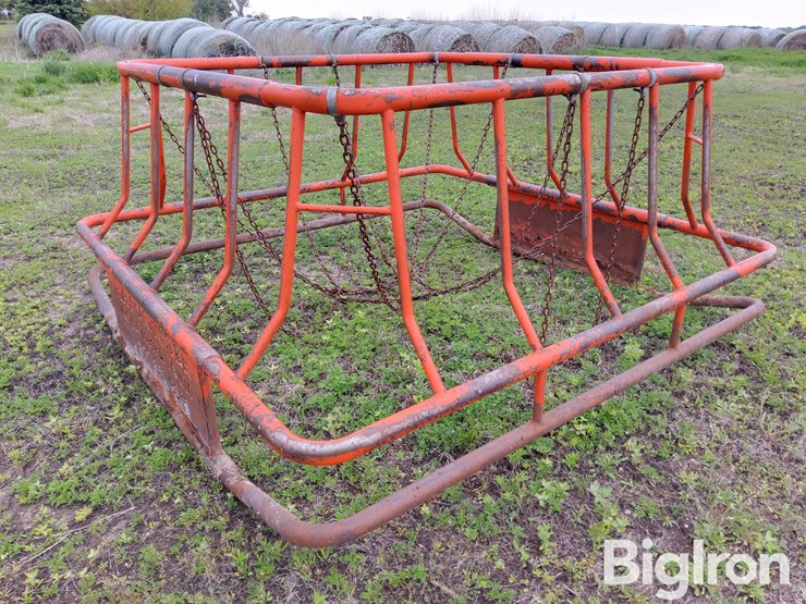 hay-monster-bale-feeder-image-3