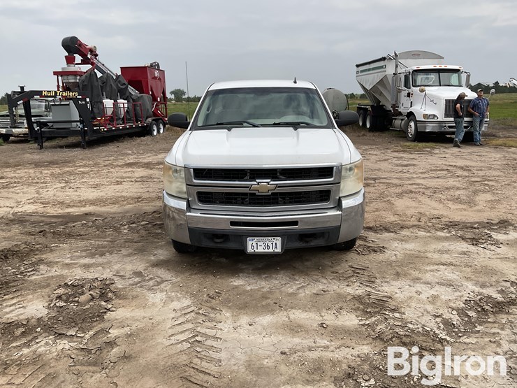2008-chevrolet-silverado-2500-image-2