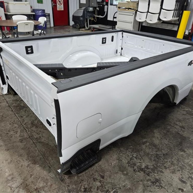 #391 • 2024 Ford 8' Truck Box