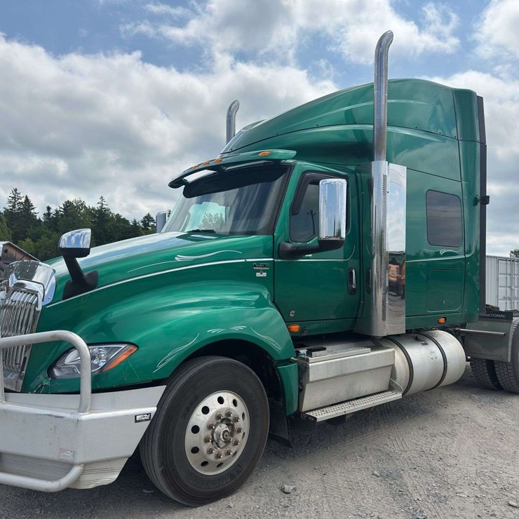 2020 INTERNATIONAL LT
