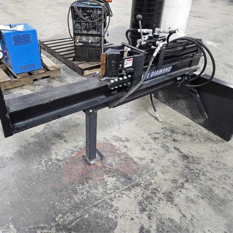 #377 • Blue Diamond 150000 Skid Steer Log Splitter