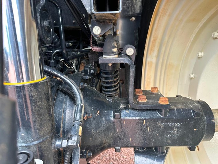 2014-new-holland-t6.175-image-26