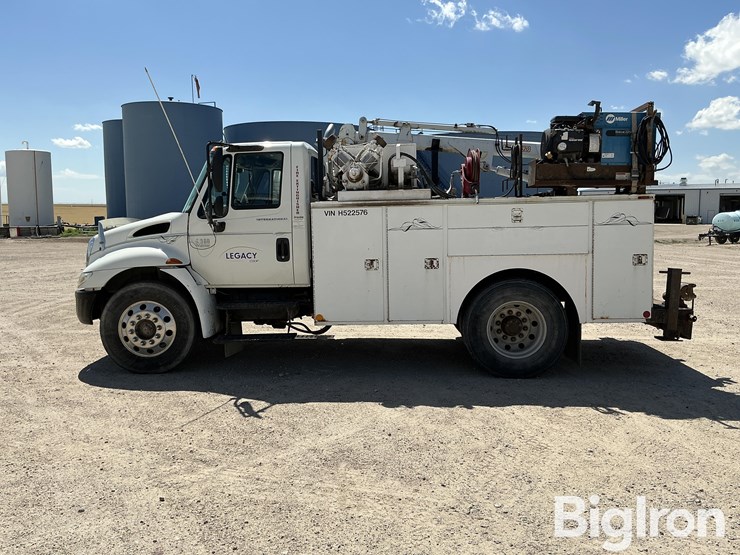 2002-international-durastar-4300-image-8