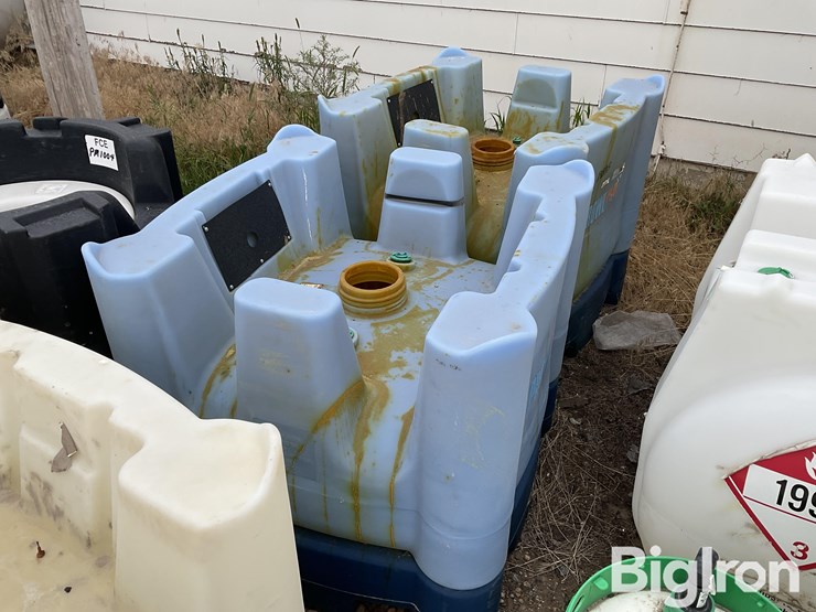 poly-chemical-totes-image-11