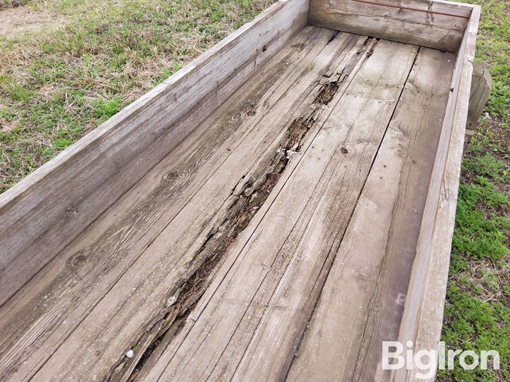 wood-feed-bunk-image-9