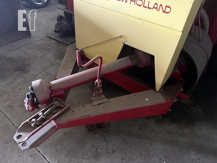 new-holland-355-image-14