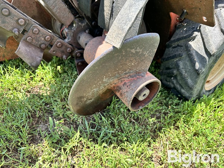 ditch-witch-1020-image-11